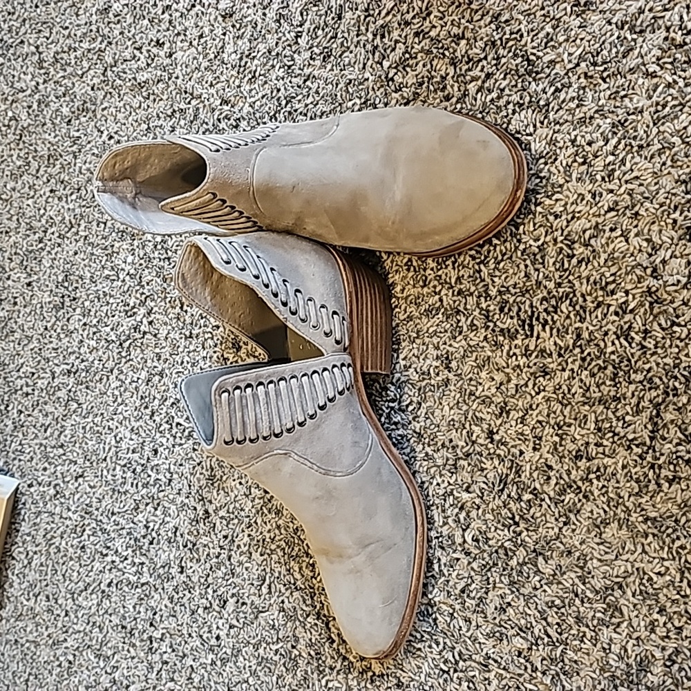 Vince camuto
